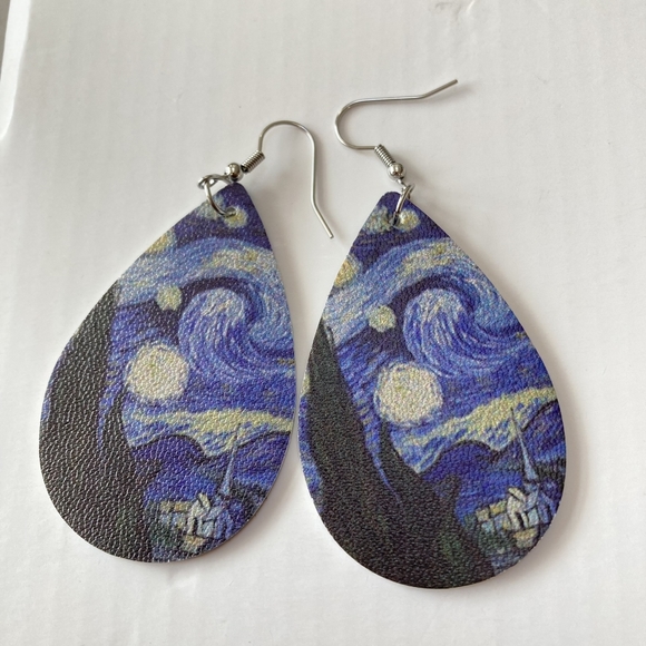 BNWT Starry Night Pleather Teardrop Earrings - Celestial and Stylish - Picture 3 of 15